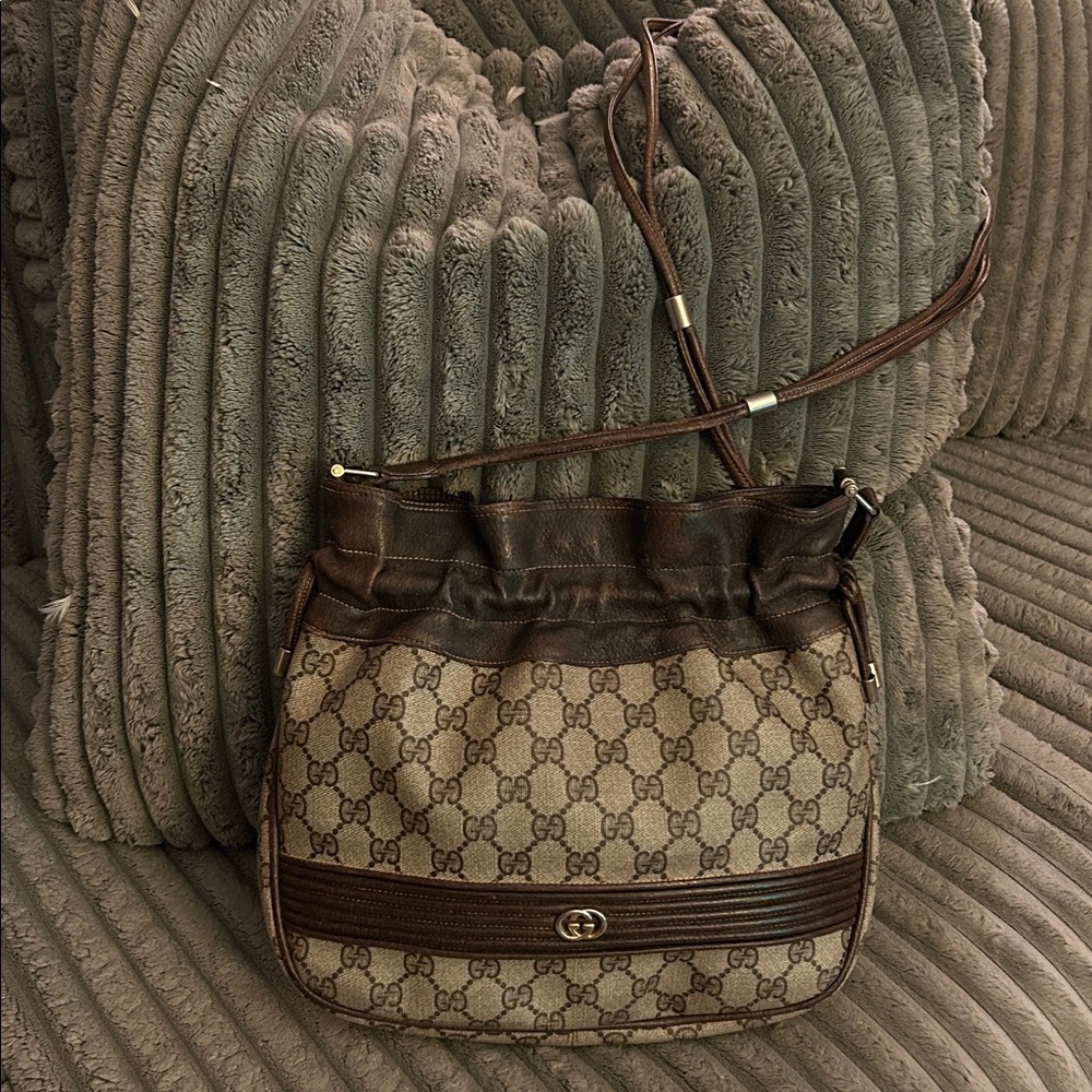 Gucci Vintage 70s Crossbody Bag GG Monogram Camera Bucket Shoulder Bag 1970s - Picture 6 of 17